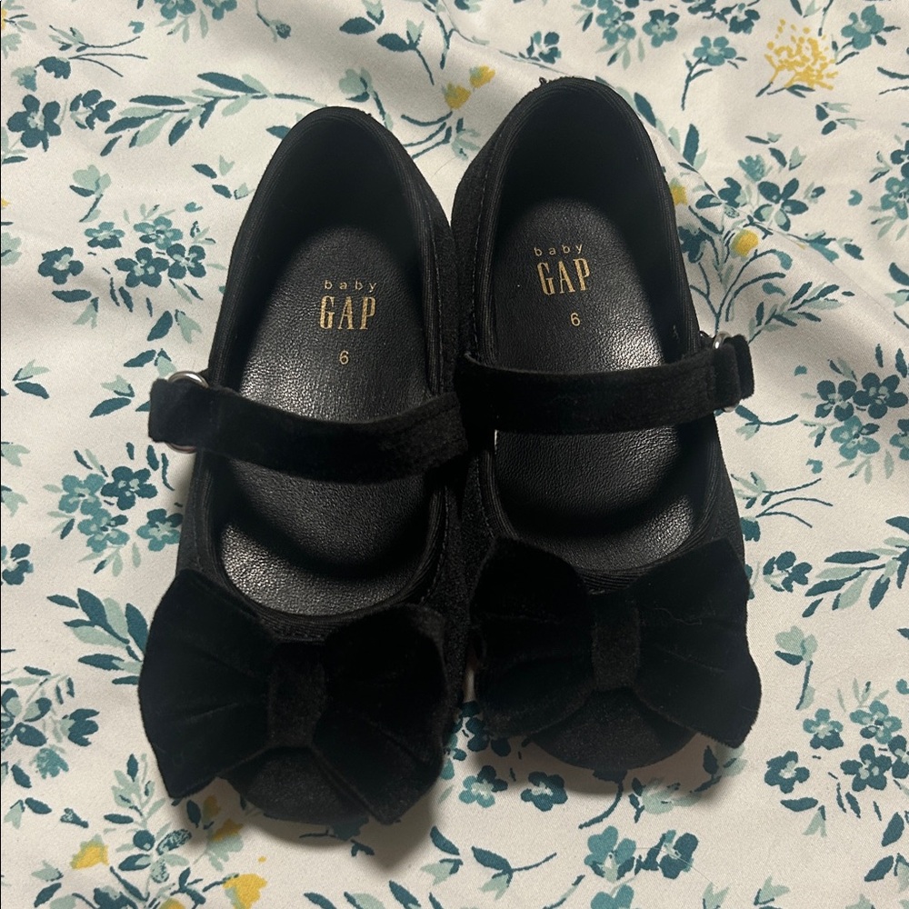 GAP Black Velvet Kids Dress Shoes